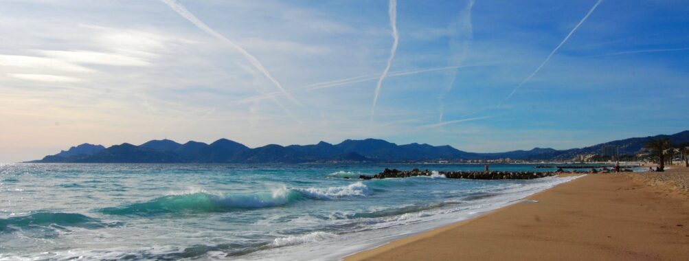 Private Exclusive History Walk through Cannes with a Local Expert Review