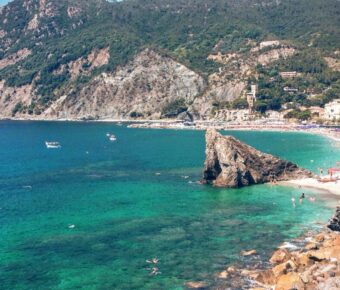 Clear blue waters in Cinque Terre