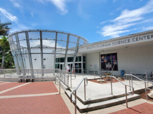 Cox Science Center and Aquarium