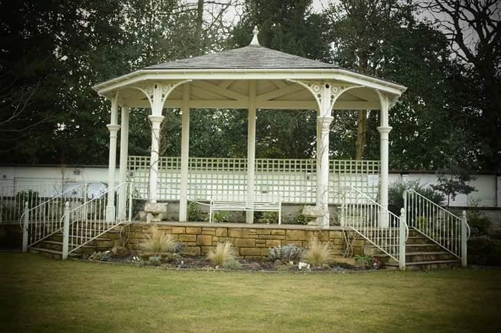 Dollar Park Walled Garden