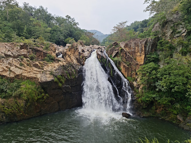 Duwili Ella Waterfall