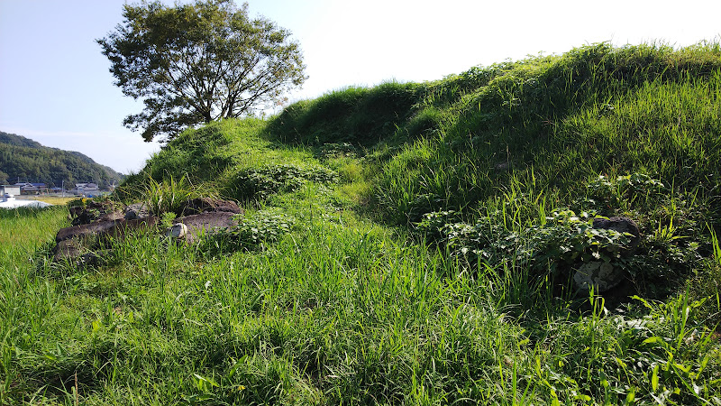 Hinoe Castle Ruins