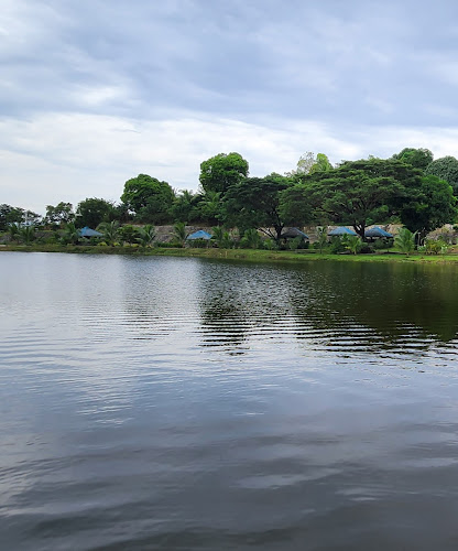 Isla De Oro Lagoon Park