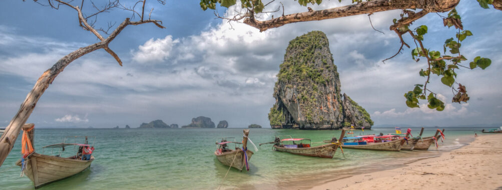 Private Speedboat Tour to Hong Island with Kayaking from Krabi Review