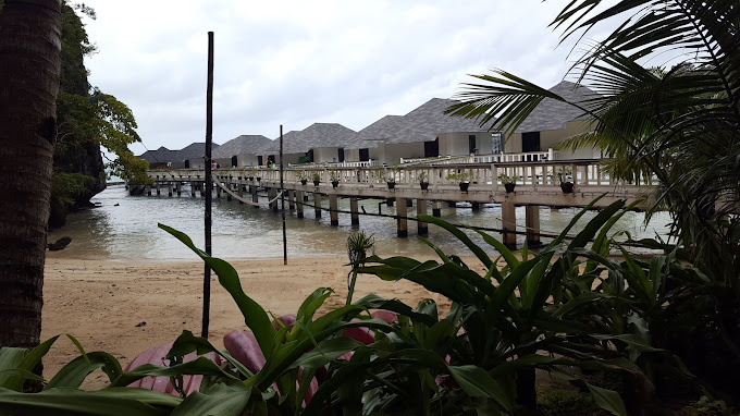 Lagen Island Resort