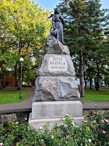 Lydia Koidula monument