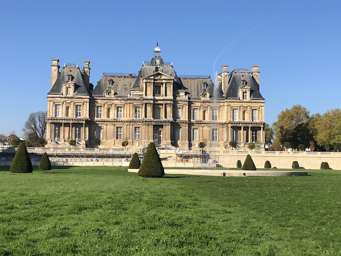 Maisons-Laffitte Castle