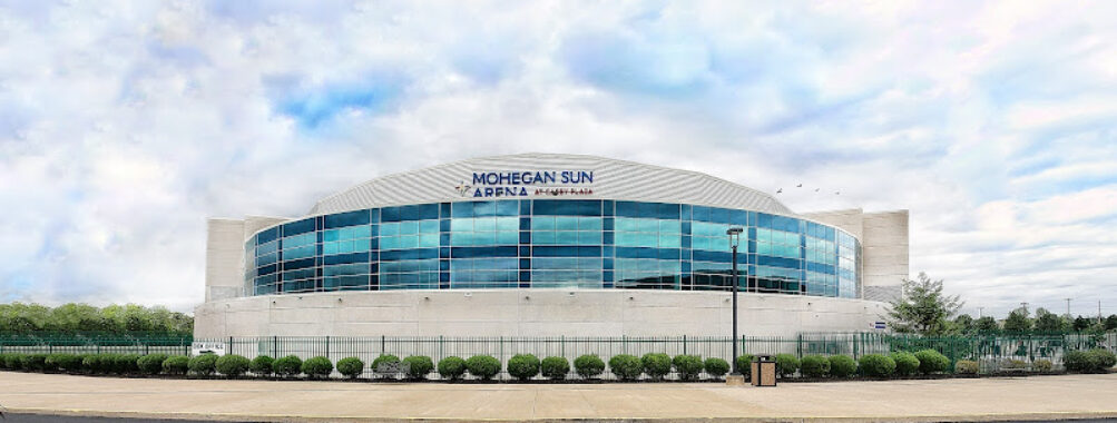 Mohegan Arena at Casey Plaza Travel Forum Reviews