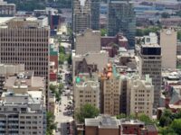 2-hour guided tour of Montreal in a convertible Cadillac Review