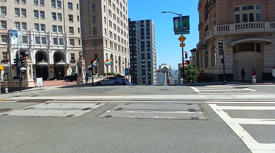 Empty street at Nob Hill in San Francisco