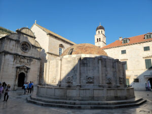 Onofrio's Large Fountain