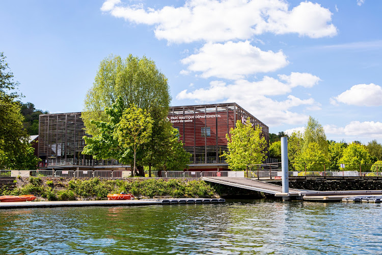 Parc nautique départemental of Île de Monsieur