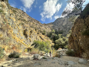 Parking place for Eaton Canyon Falls