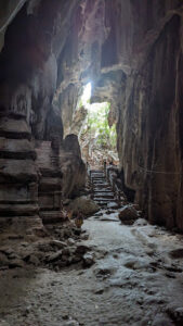 Phnom Chhngok Cave