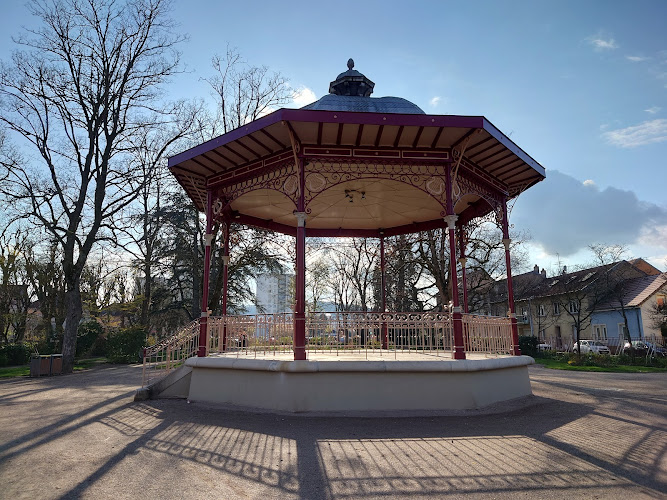 Square de la Roseraie