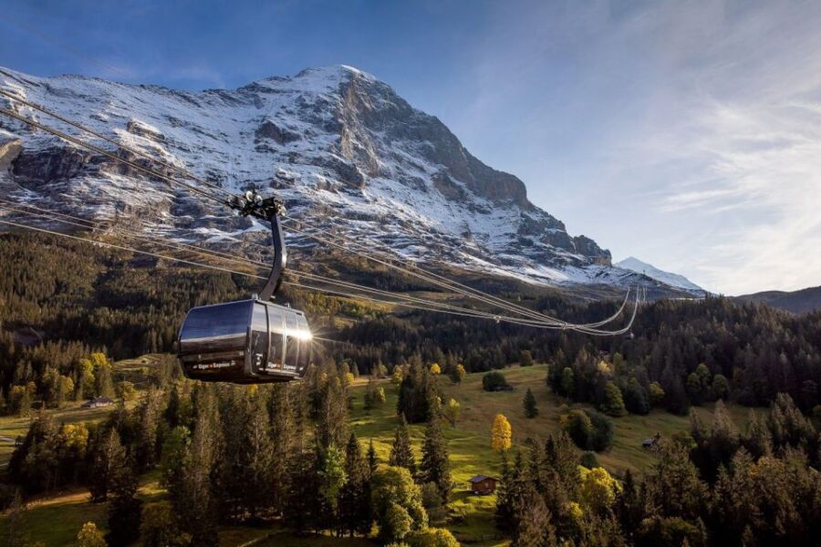 Cable car at Swiss Plateau