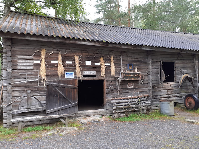 Toivonen farm animal park and farming museum