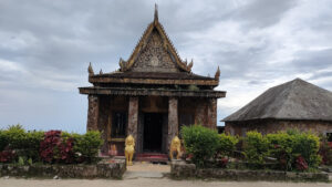 Wat Sampov Pram