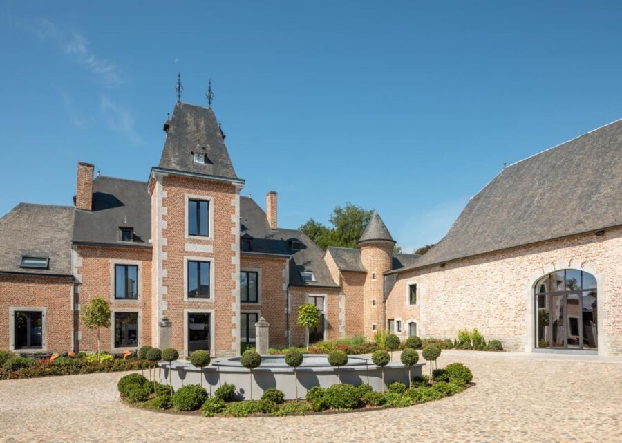 Exterior and architecture of the Château de Vignée, in Belgium