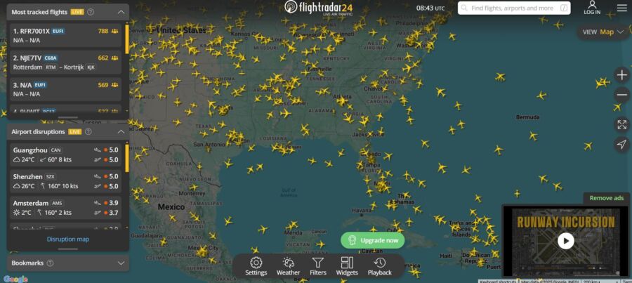 FlightRadar24 Website landing page for tracking planes