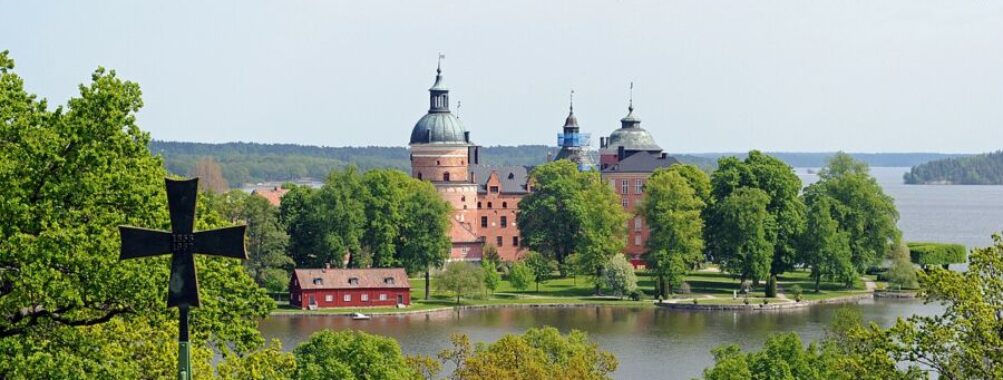 Gripsholm Castle seen from Gripsholms hjorthage