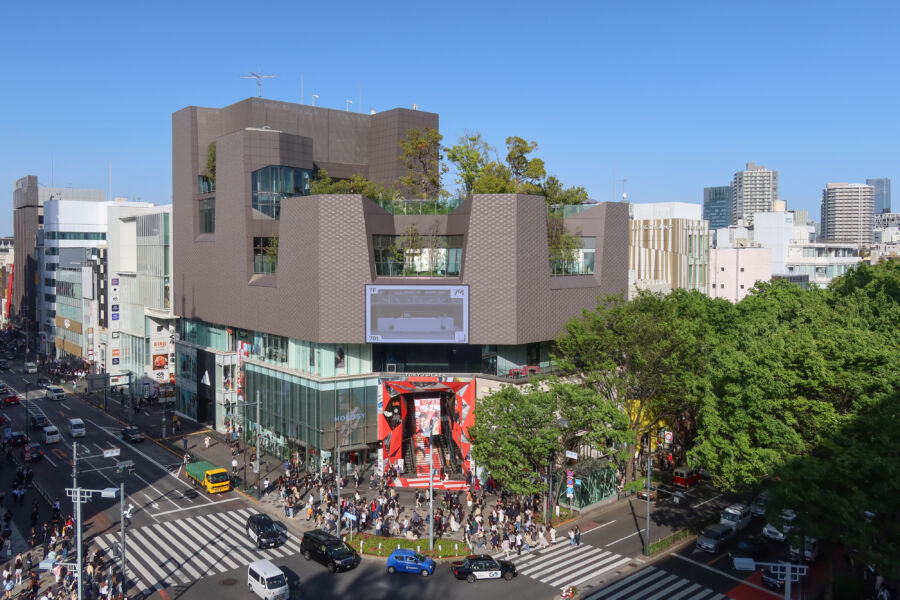 Scenic perspective of Tokyu Plaza Omotesando Omokado from Harajuku