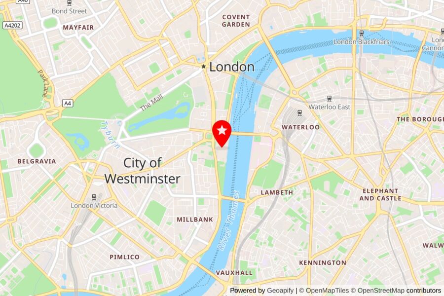 london river thames map red star