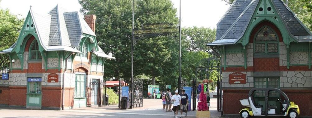 Philadelphia Zoo entrance, Philadelphia, Pennsylvania