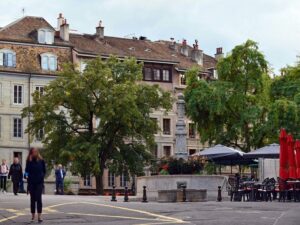 Place du Bourg-de-Four