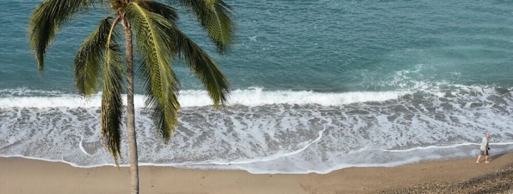 Playa Camarones