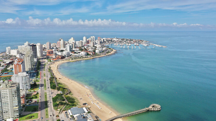 Playa Mansa, Punta del Este, Uruguay