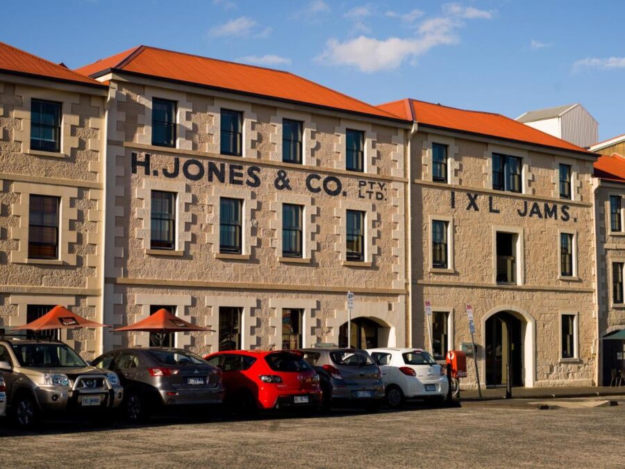 Front and exterior of the The Henry Jones Art Hotel in Tasmania, Australia
