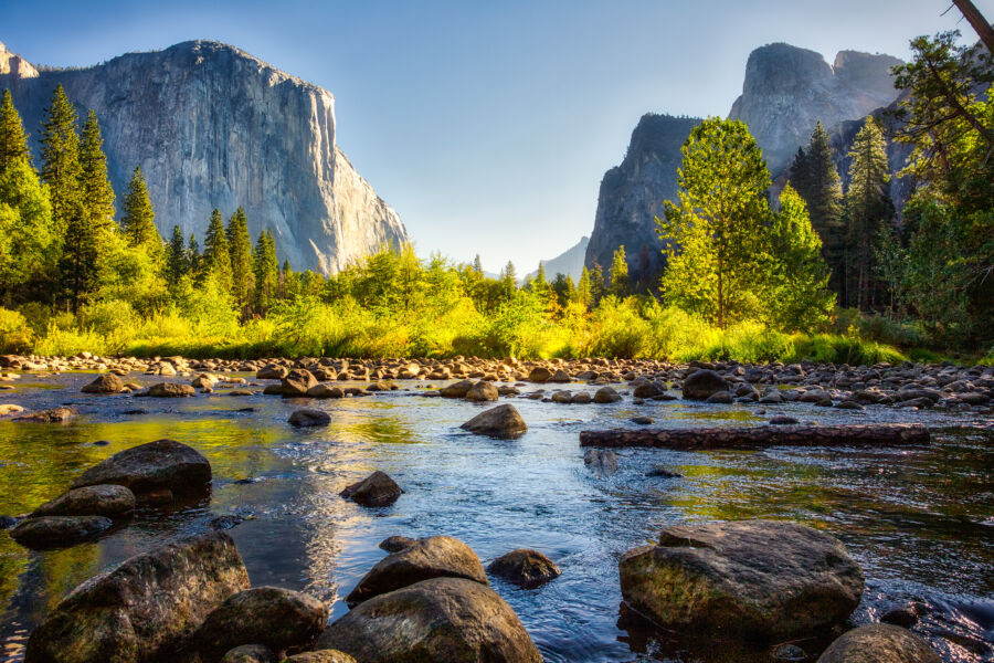 Breathtaking sunrise illuminates Yosemite Valley, showcasing the natural beauty of Yosemite National Park, California